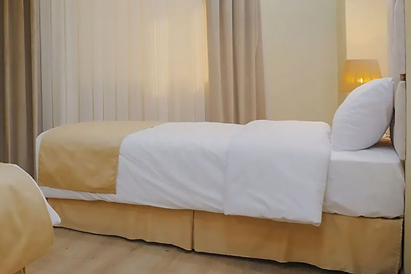 هتل یاکاموز اردبیل - اتاق چهار تخته