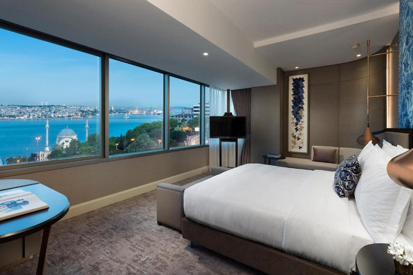 The Ritz Carlton Istanbul - Front Bosphorus View Room 