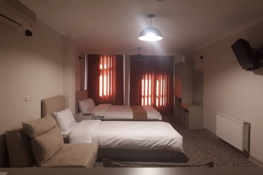 هتل پارتیکان اصفهان - اتاق سه تخته VIP