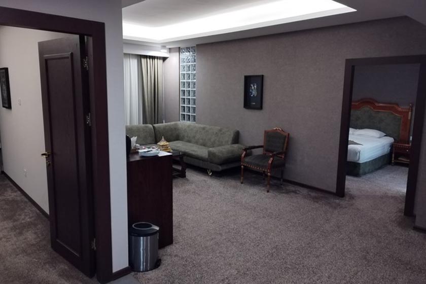 هتل قصرالضیافه مشهد - سوئیت دو خوابه چهار نفره بقیع