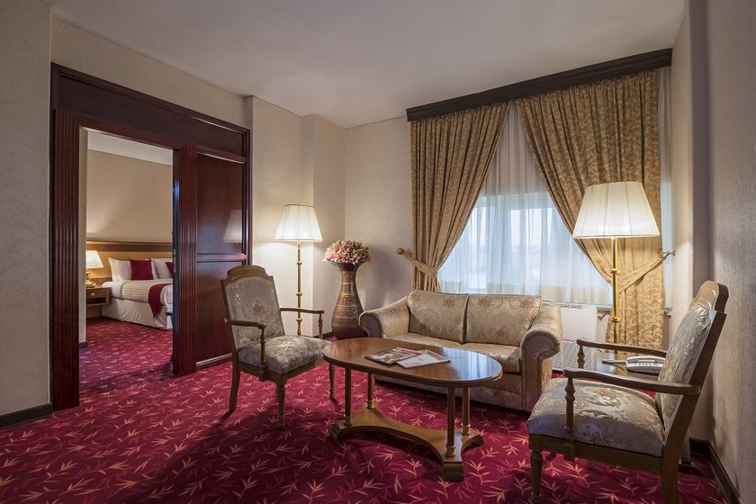 هتل پارس اهواز - سوئیت یک خوابه سه نفره