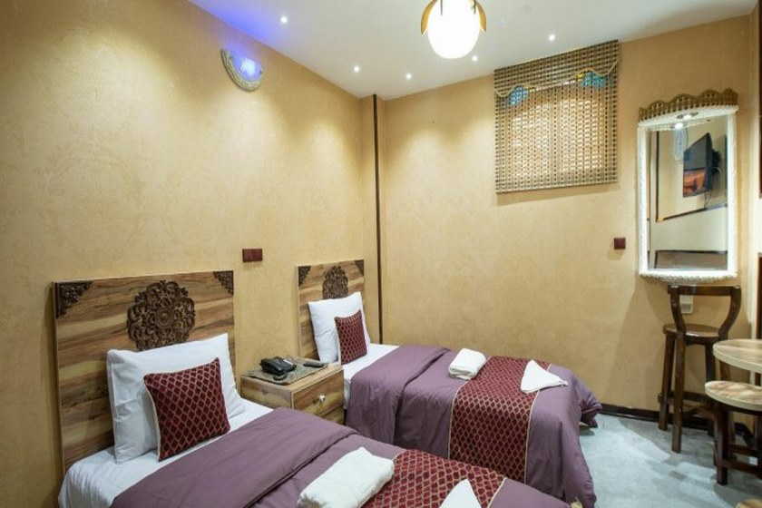 اقامتگاه سنتی بهار نارنج حافظ شیراز - اتاق دو تخته تویین