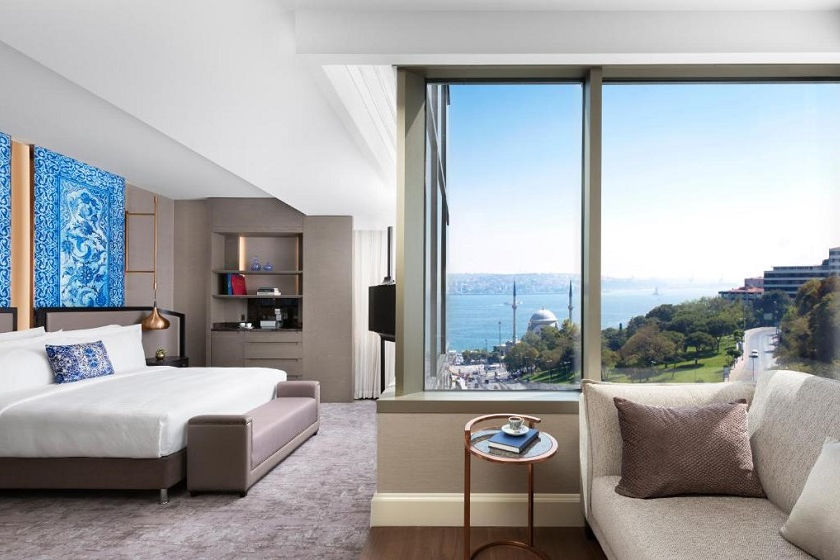 The Ritz Carlton Istanbul - Premium Bosphorus View Room 