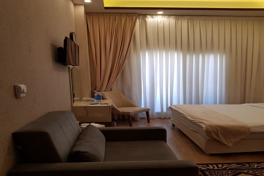 هتل آزادی تبریز - اتاق دو تخته دبل