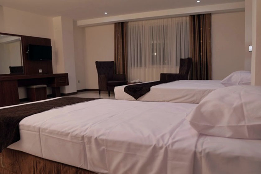 هتل پرشیا نوشهر - اتاق چهار تخته
