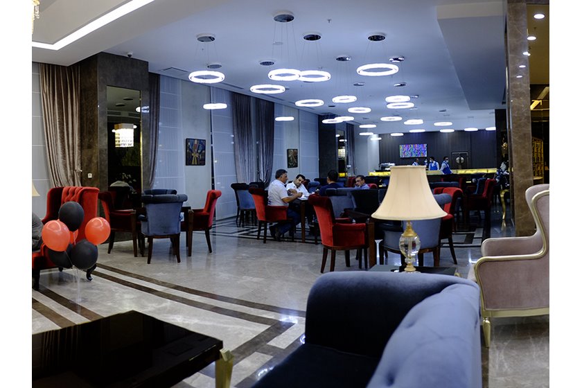 هتل لاله پارک تبریز - کافه