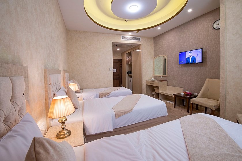 هتل آزادی تبریز - اتاق سه تخته استاندارد