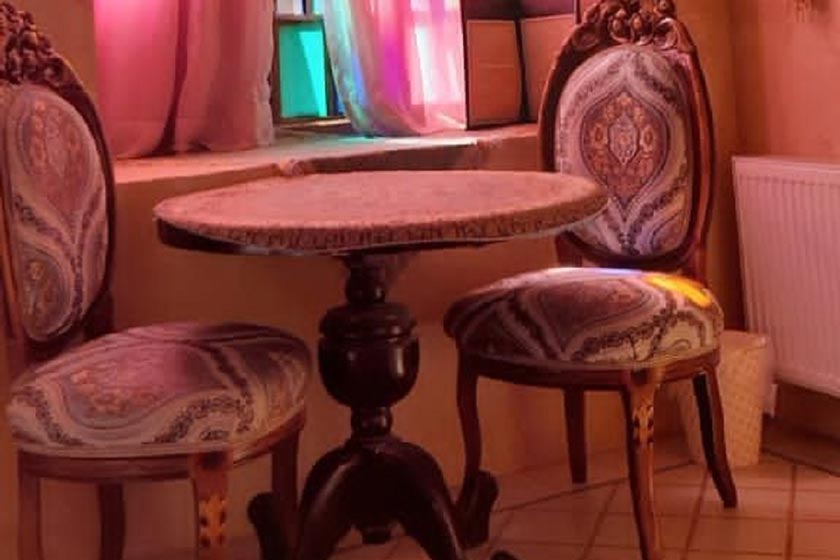 اقامتگاه سنتی ماه منیر شیراز - اتاق سه تخته