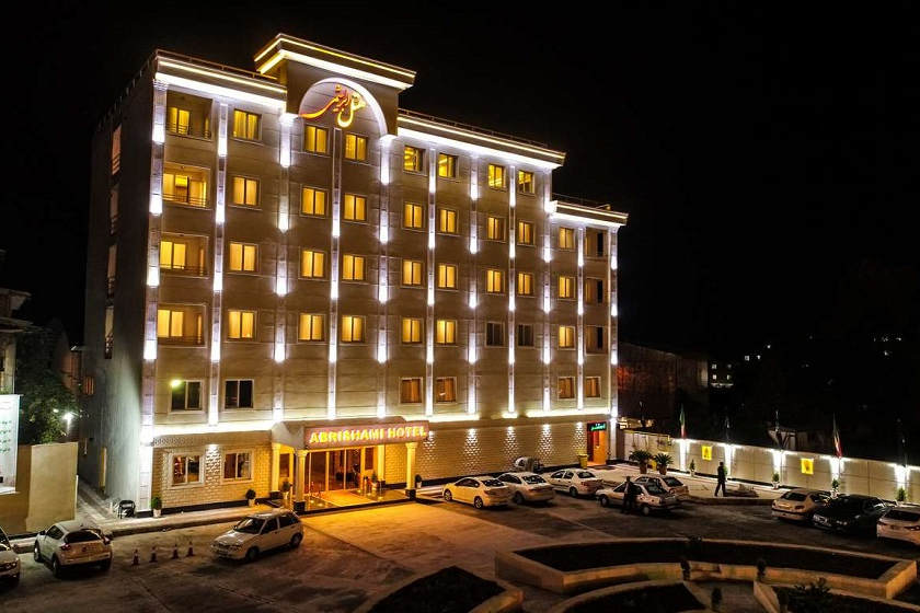 هتل ابریشمی لاهیجان - نما
