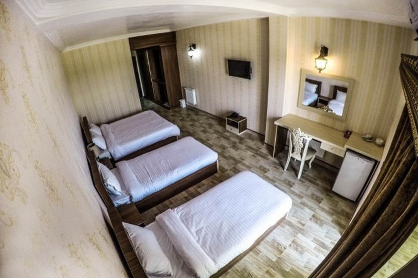 هتل راتینس ماسال اتاق چهار تخته رو به کوهستان