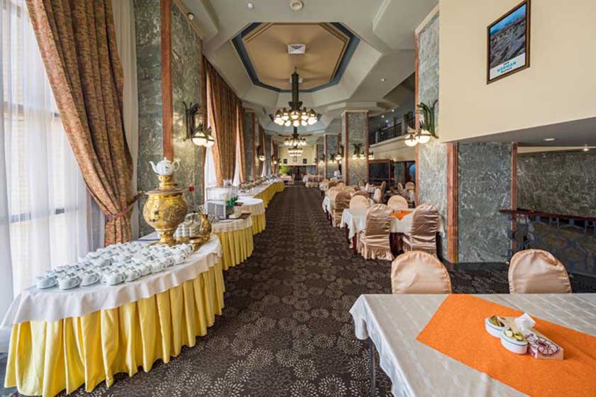 هتل پارس کرمان - رستوران