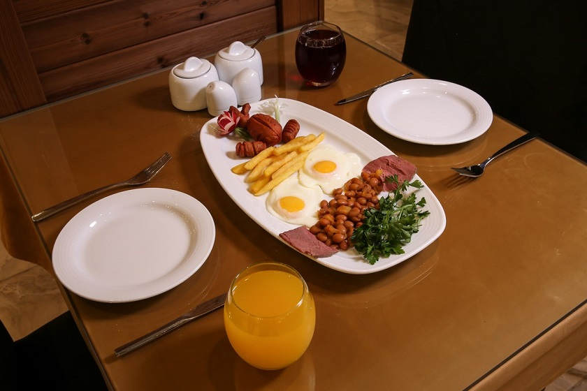 هتل ابریشمی لاهیجان - صبحانه