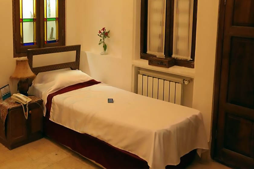 هتل سنتی مهر یزد - اتاق یک تخته