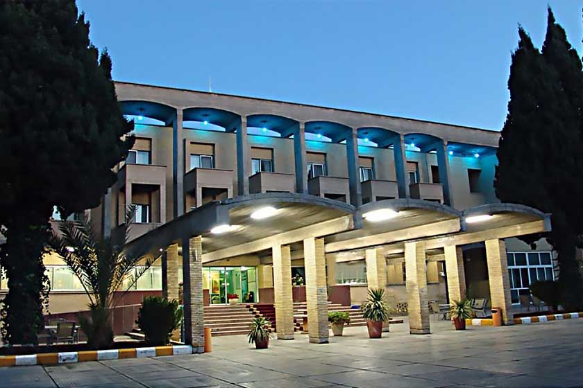 هتل جهانگردی کرمان - نما