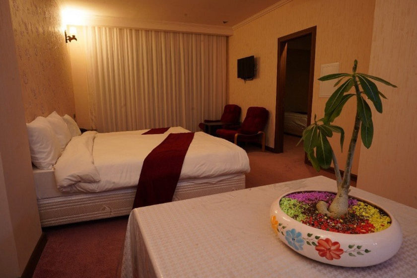 هتل شهرزاد لاهیجان - سوئیت یک خوابه