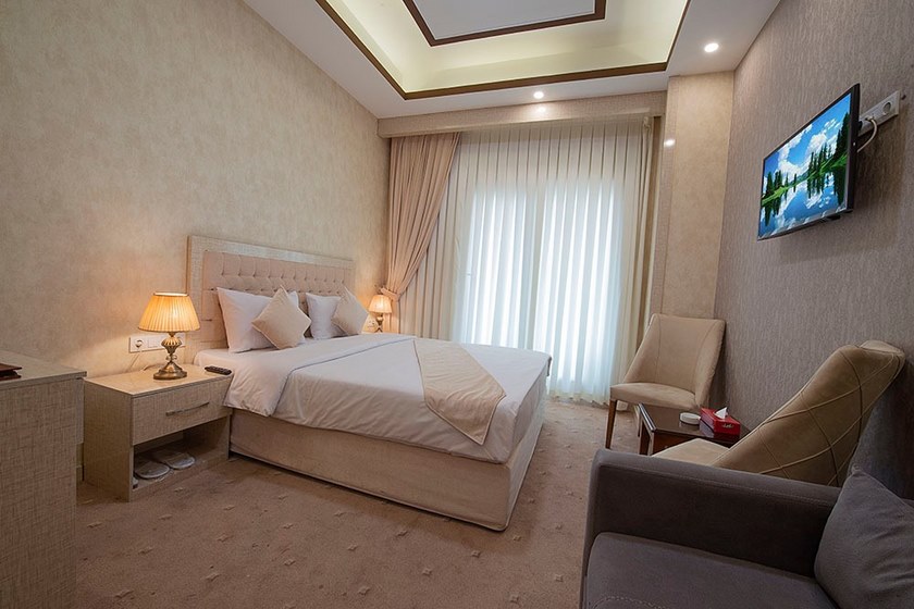 هتل آزادی تبریز - اتاق دو تخته دبل