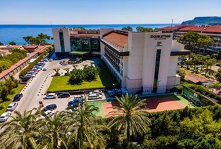 هتل دابل تری بای هیلتون کمر آنتالیا