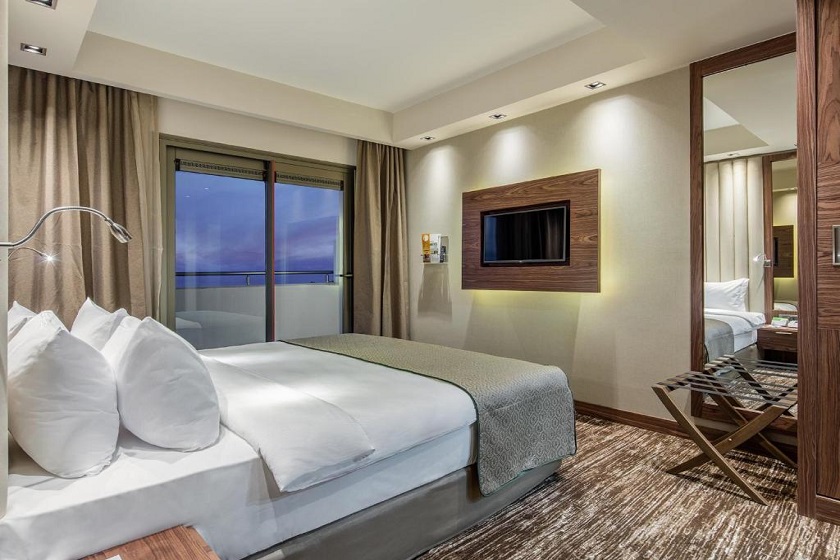 Holiday Inn Antalya Lara an IHG Hotel - One Bedroom Queen Suite