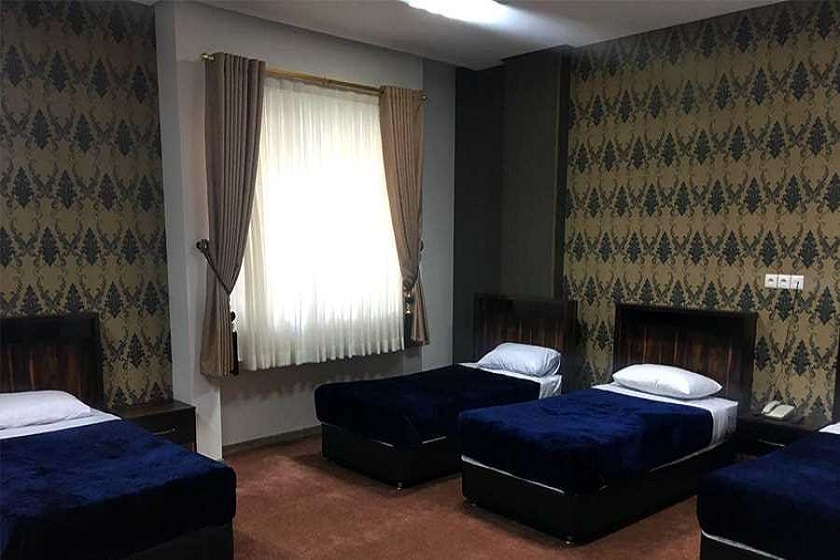 هتل امیر کبیر شیراز - اتاق چهار تخته