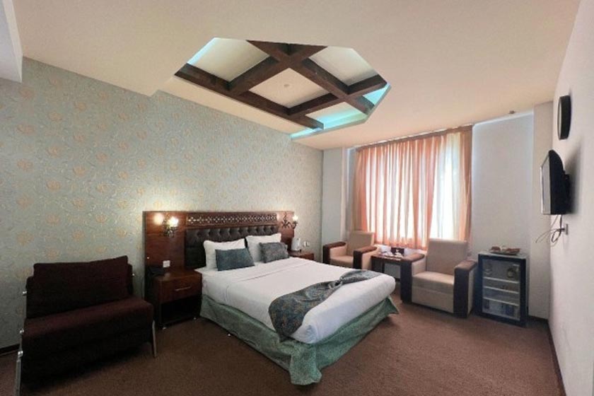 هتل وکیل شیراز - اتاق دو تخته دبل