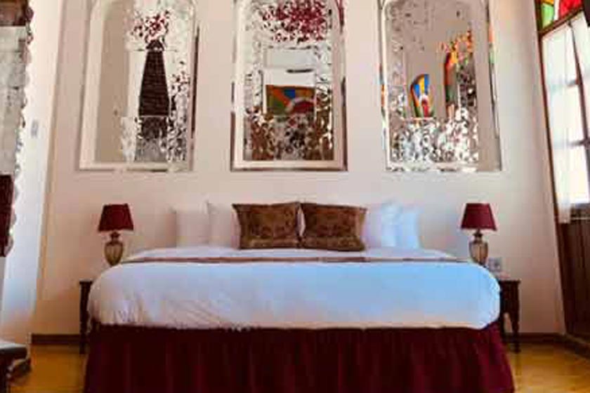 هتل قیصریه شیراز - اتاق دو تخته دبل آینه