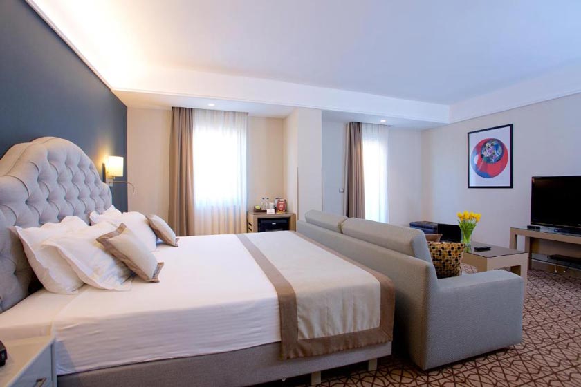 Ramada By Wyndham Istanbul Taksim - Suite