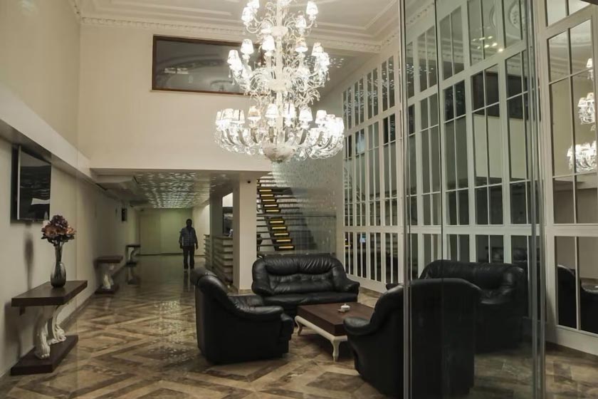 Royal Milano Hotel Van - Lobby