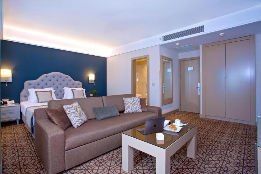 Ramada By Wyndham Istanbul Taksim - Suite