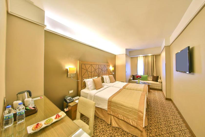 Ramada By Wyndham Istanbul Taksim - Superior Twin Room