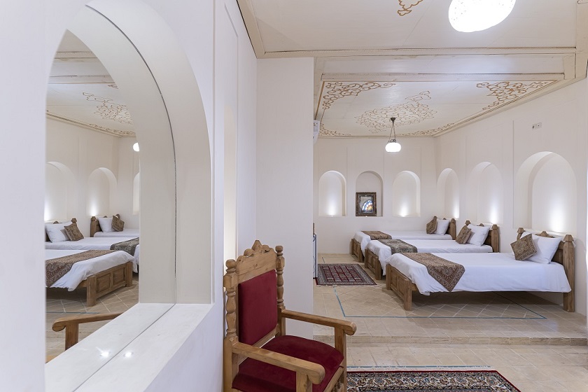 هتل بوتیک ایران مهر شیراز - اتاق رواق برای سه نفر