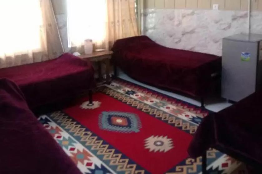 مهمانپذیر حیدری شیراز - اتاق چهار تخته