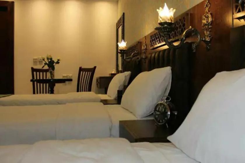 هتل وکیل شیراز - اتاق سه تخته سینگل