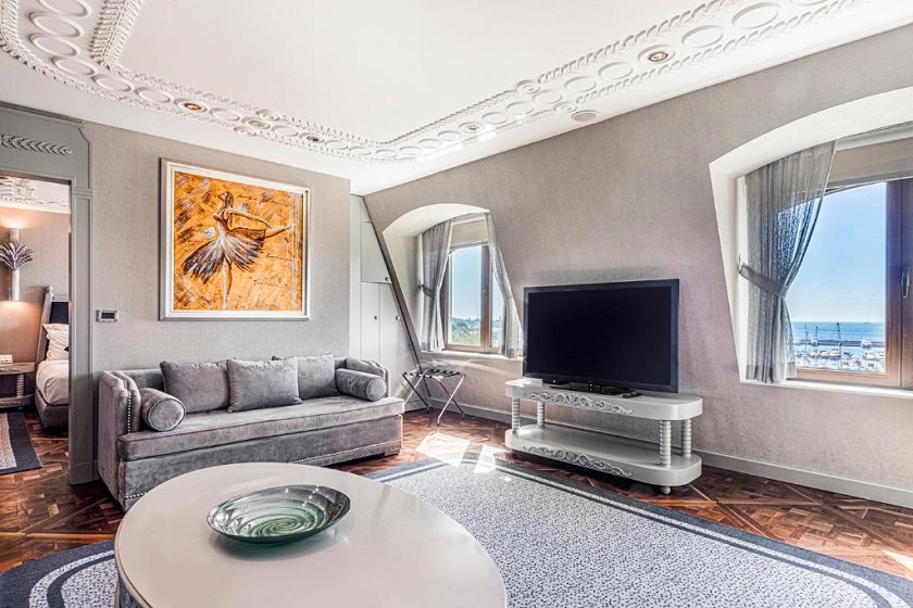 Wyndham Grand Istanbul Kalamis Marina - Executive King Suite