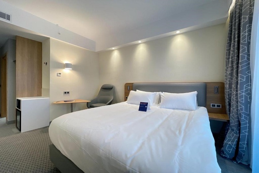 Holiday Inn Express Ankara - Standard Queen Room