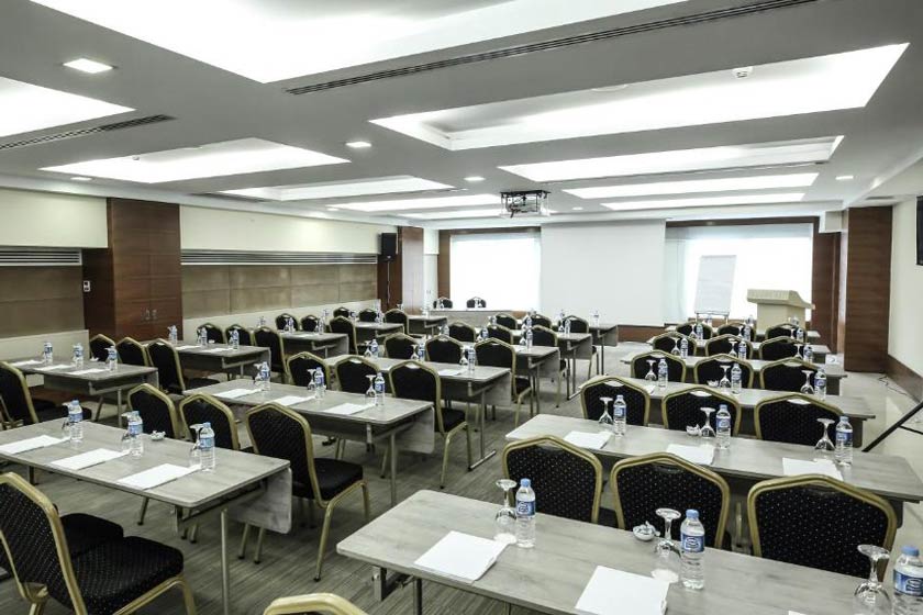 Dedeman Istanbul - conference room