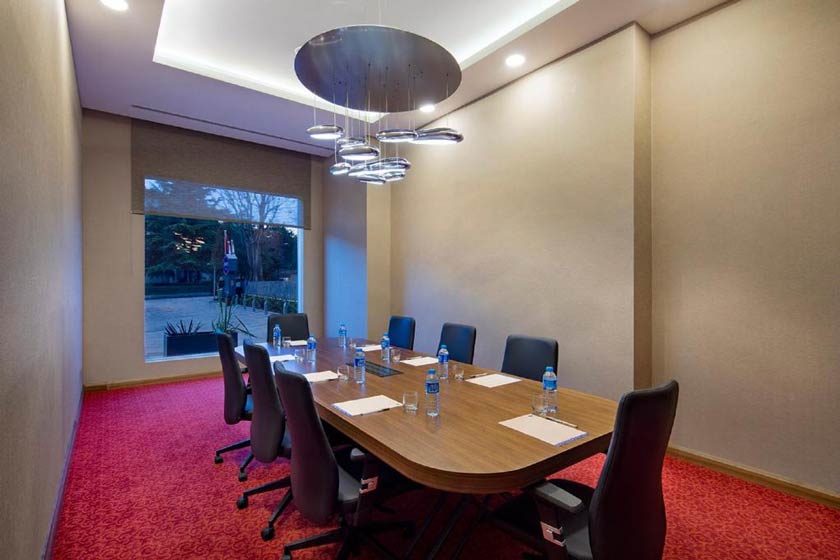 Hampton by Hilton Atakoy Istanbul - meeting room