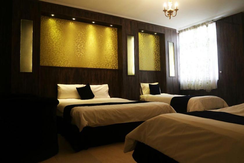 هتل حافظ شیراز - اتاق چهار نفره