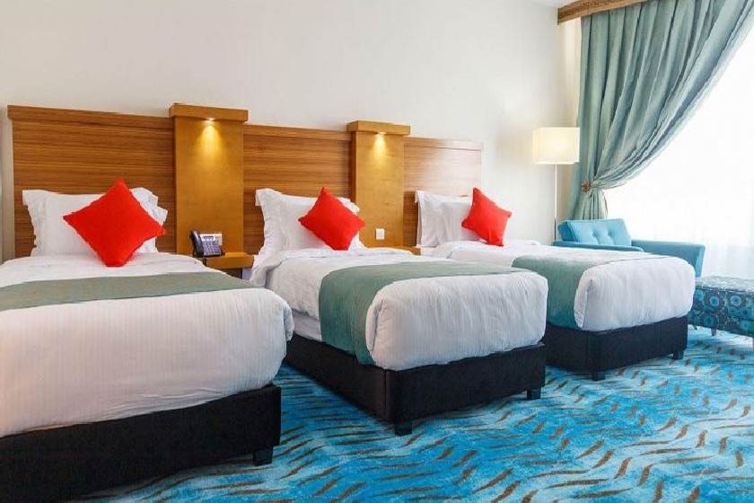 هتل بین المللی کیش - اتاق سه تخته رو به جزیره