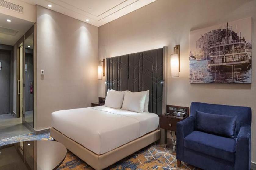 Hilton Istanbul Bakirkoy - king guest room