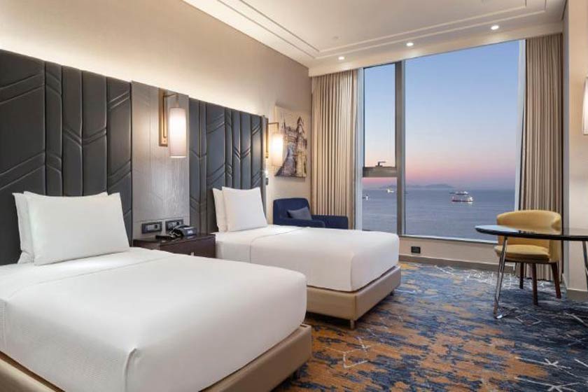 Hilton Istanbul Bakirkoy - family room