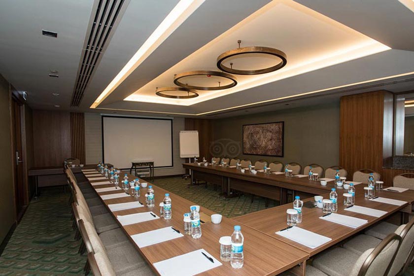 DoubleTree by Hilton Istanbul - Sirkeci - istanbul - Conference Room