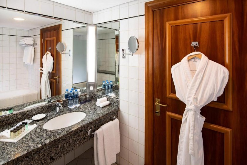 Sheraton Jumeirah Beach Resort Dubai - Triple Deluxe Room Guest room