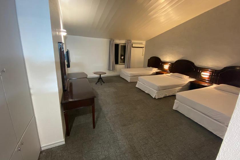 هتل ارم کیش - اتاق سه تخته رو به دریا