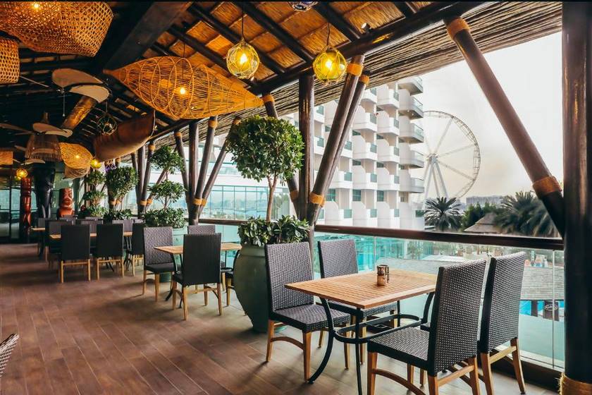Hilton Dubai Jumeirah - Restaurant