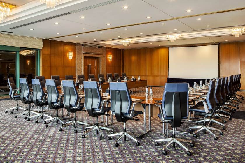 Hilton Dubai Jumeirah - Meeting Room