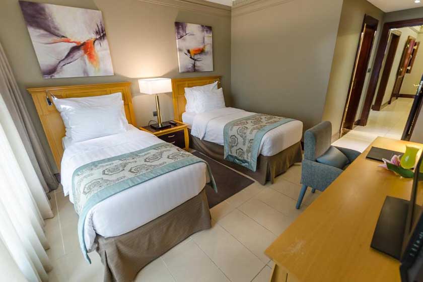 Somewhere Hotel Apartment Dubai - Royal Two Bedroom Suite