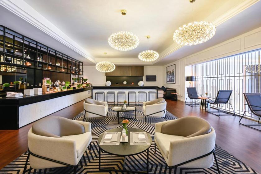 Sofitel Dubai Jumeirah Beach - Luxury-King-Club-Room with Partial Sea View Club Access
