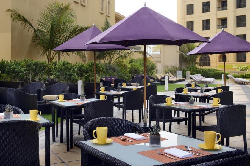 Movenpick Hotel Jumeirah Beach Dubai - Cafe