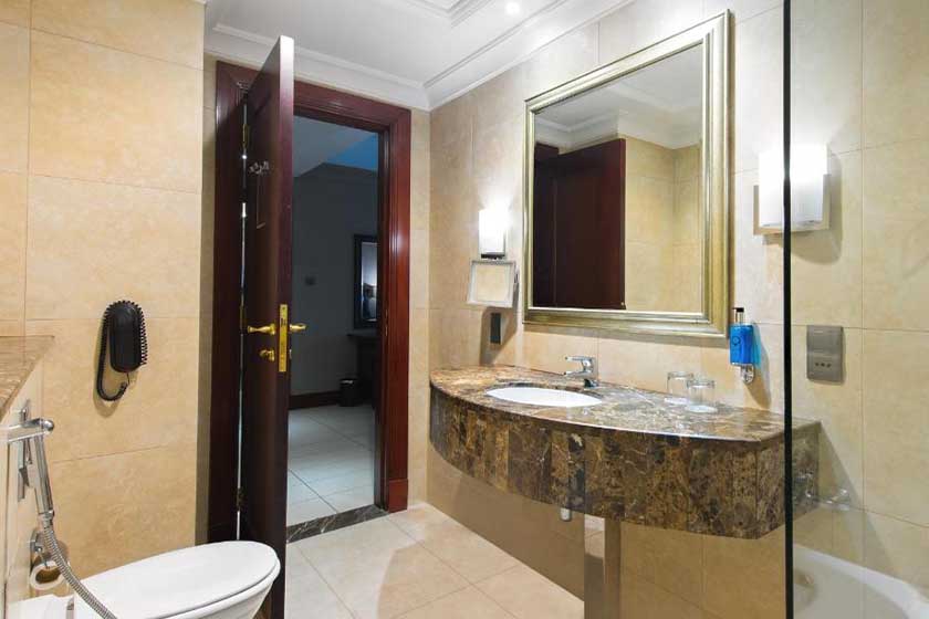 Somewhere Hotel Apartment Dubai - Royal Two Bedroom Suite