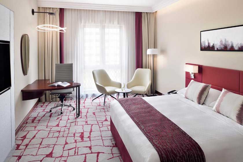 Mövenpick Hotel & Apartments Dubai - Deluxe Suite
